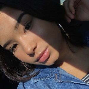 Meet your Posher, Melina